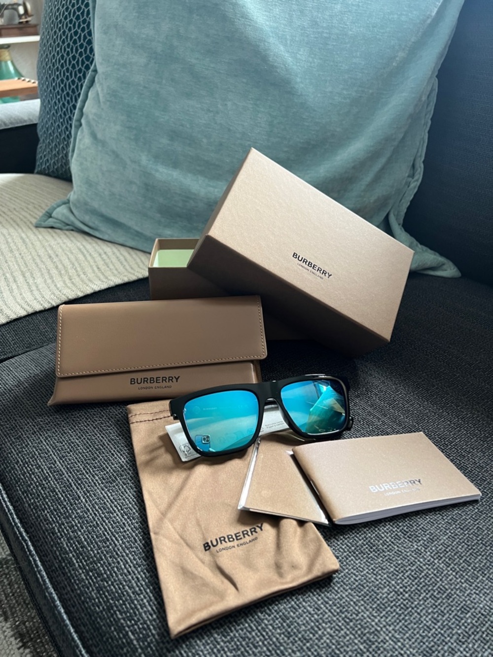 Burberry Black Sunglasses with Blue Temple Branding - Picture 2 of 3